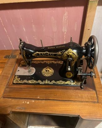 Macchina da cucire vintage