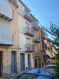 Palazzina indipendente doppio ingresso