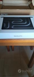 MACBOOK PRO 14" - Chip M5, RAM 16GB , Disco 1TB