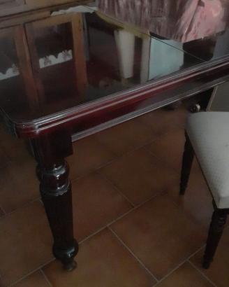Tavolo antico pregiato