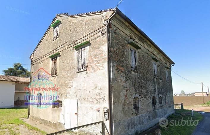 Rustico / Casale di 260 m² con più di 5 locali a C - Vista 6