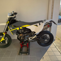 Husqvarna 701 supermoto 2020