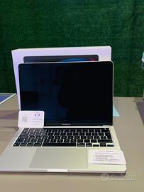 MacBook Pro 13 2022 M2 13 pollici 256-8GB usato