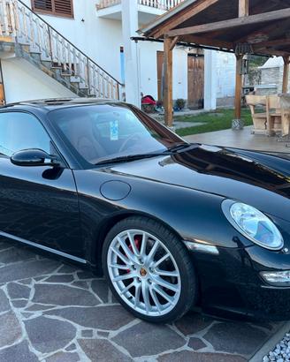 PORSCHE Carrera S