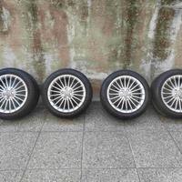 Cerchi in lega Audi con gomme 17"