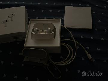 🎧 AirPods originali – con scatola – DA RIPARARE