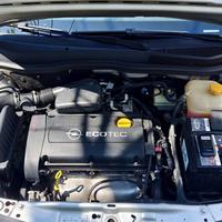 Opel Astra SW 2006 Benzina - Perfetta per famiglia