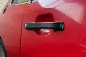 Coprimaniglie Porsche 924 944 con scritta Porsche