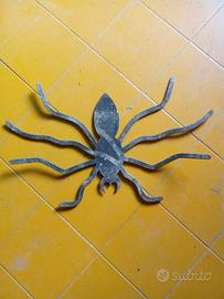 Ragni in ferro battuto