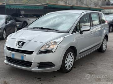 Peugeot 5008 1.6 HDi | 7 POSTI