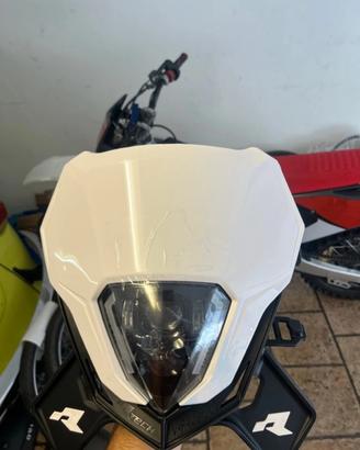 V-face