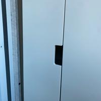 Due mobili ikea con piedini