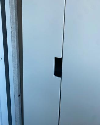 Due mobili ikea con piedini