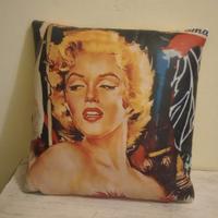cuscino da esposizione Marilyn Monroe in pelle 