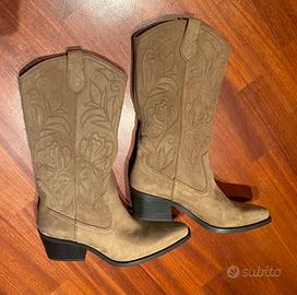 Stivali 38 Pull&Bear eco camoscio