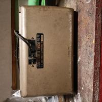 stabilizzatore di tensione per TV