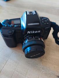 Nikon f90x analogica reflex  e obiettivi 