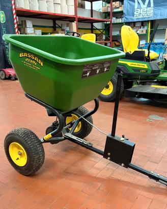 Spandiconcime John Deere 80l