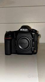 Nikon D850 (senza obiettivo)