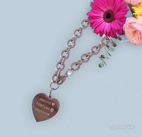 braccialetto in acciaio  con ciondolo i