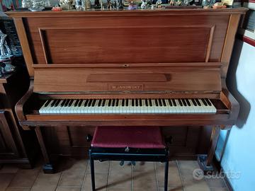 Pianoforte verticale