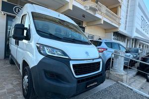 Peugeot Boxer 330 2.2 BlueHDi 140 S&S PC-TN Furgon