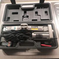 cricco elettrico per auto 