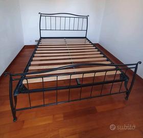 Struttura letto matrimoniale