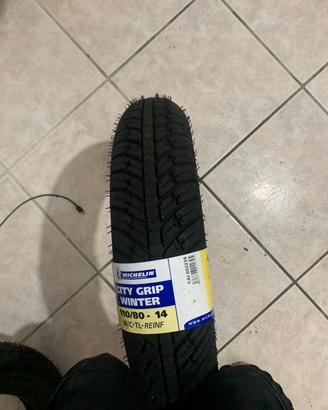4 ruote Michelin City Grip Winter 110/80 - 14 59S