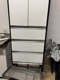 Cassettiera in acciaio inox – Struttura modulare