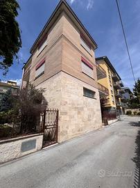 5 LOCALI A L'AQUILA