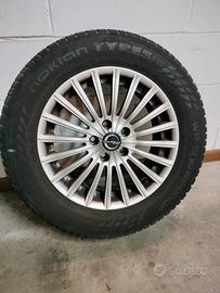 4 cerchi completi di gomme