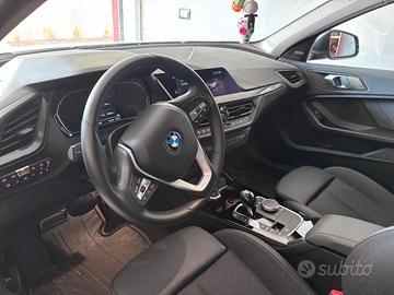 Bmw 118i F40 automatica