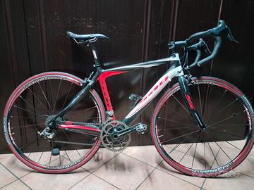 Bici da corsa carbonio