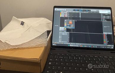 Microsoft surface 11 pro 16GB 512gb