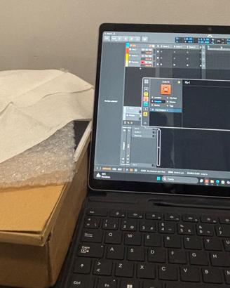 Microsoft surface 11 pro 16GB 512gb