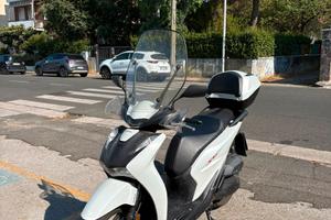 sh 125