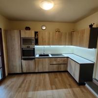Cucina completa di elettrodomestici