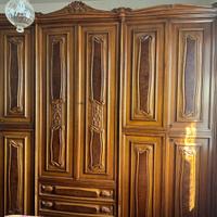 Mobile in legno massello