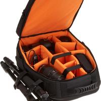 Zaino super capiente con tanti inserti