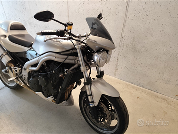Triumph speed triple 955 i