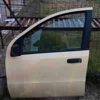 Portiera lato guida fiat panda dal 2004 al 2012
