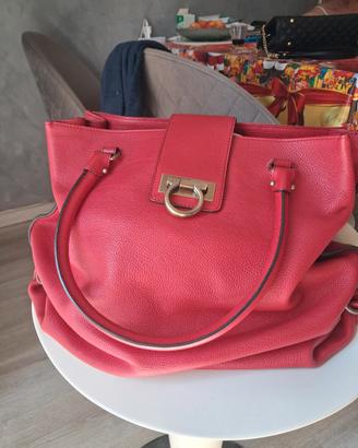 Borsa rossa Salvatore Ferragamo