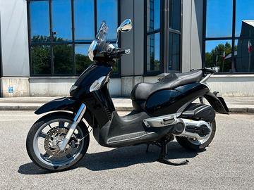 Aprilia SCARABEO 500 light 2010