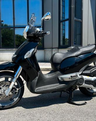 Aprilia SCARABEO 500 light 2010