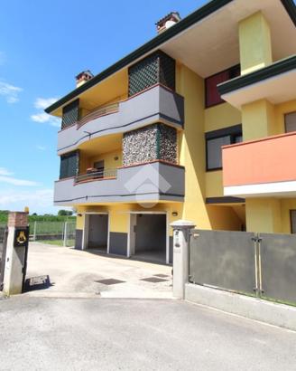 3 LOCALI A LATISANA