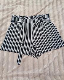 pantaloncini da donna elasticizzati a vita alta 