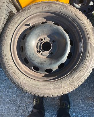 Rute ford b-max 185/60-15 invernali cerchi