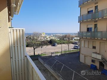 In prima linea Trilocale Climatizzato Vista Mare