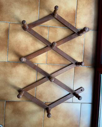 Appendiabiti estendibile da parete in legno